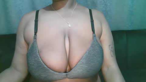 Snapshot of lady_dearra chatting on 7, 3, 2026 lady_dearra online show from 7, 3, 2026