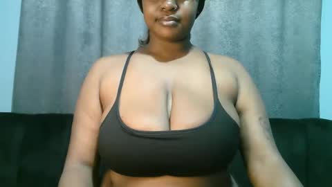 Snapshot of lady_dearra chatting on 28, 5, 2026 lady_dearra online show from 28, 5, 2026