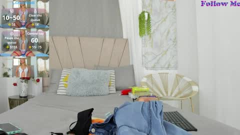 Snapshot of lady_miss___ chatting on 9, 4, 2026 lady_miss___ online show from 9, 4, 2026