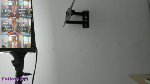 Snapshot of lady_miss___ chatting on 5, 5, 2026 lady_miss___ online show from 5, 5, 2026