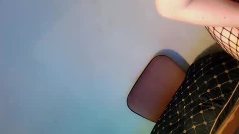 Ella online show from 19, 11, 2025