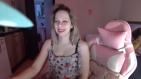 lady_smile69 online show from 20, 1, 2025