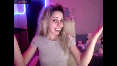 Snapshot of lady_smile69 chatting on 2, 2, 2026 lady_smile69 online show from 2, 2, 2026