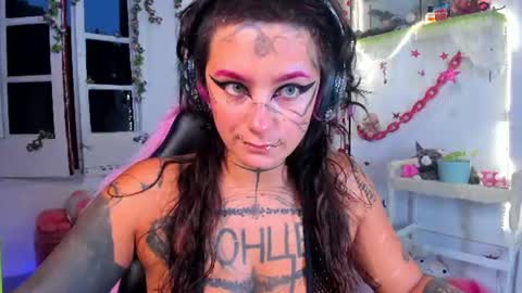 Mia online show from 29, 7, 2026