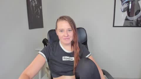 Snapshot of ladyalessa chatting on 7, 7, 2026 ALESSA online show from 7, 7, 2026