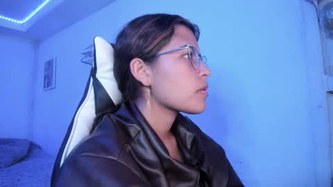  Lady  online show from 3, 2, 2026