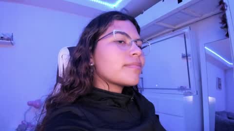 Snapshot of ladybrown_16 chatting on 27, 4, 2026 Lady online show from 27, 4, 2026
