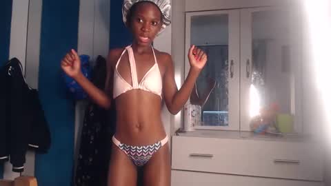 Snapshot of ladydiva69 chatting on 20, 2, 2025 ladydiva69 online show from 20, 2, 2025
