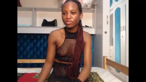 Snapshot of ladydiva69 chatting on 6, 10, 2025 ladydiva69 online show from 6, 10, 2025