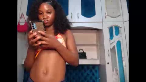 ladydiva69 online show from 14, 4, 2026