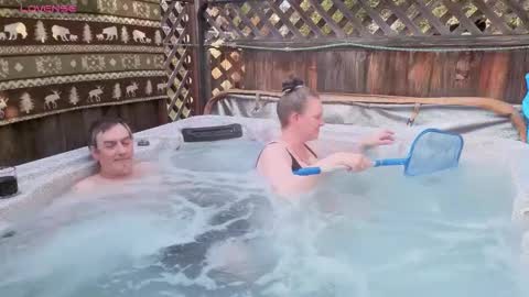 Snapshot of ladykiva_n_hubz chatting on 25, 10, 2025 ladykiva_n_hubz online show from 25, 10, 2025