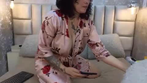 LadyMiaX online show from 5, 7, 2026