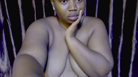 youngladynina online show from 25, 5, 2026