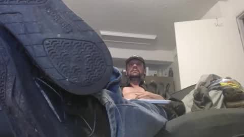 Snapshot of laidback_and_chill chatting on 29, 10, 2025 Rick online show from 29, 10, 2025