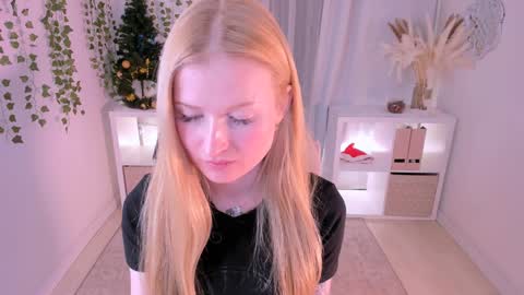 Laly online show from 5, 1, 2025