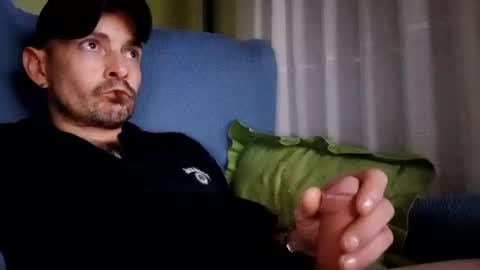Snapshot of lamacua69 chatting on 25, 12, 2024 Lamacua69 online show from 25, 12, 2024