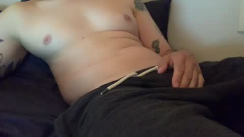 Snapshot of lamourenrose chatting on 9, 8, 2026 lamourenrose online show from 9, 8, 2026