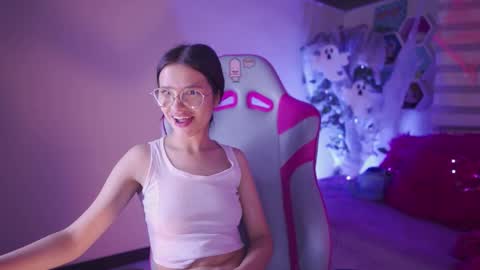 Snapshot of lana_dreams_ chatting on 21, 10, 2025 Lana online show from 21, 10, 2025