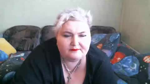 lanacat555 online show from 28, 2, 2025