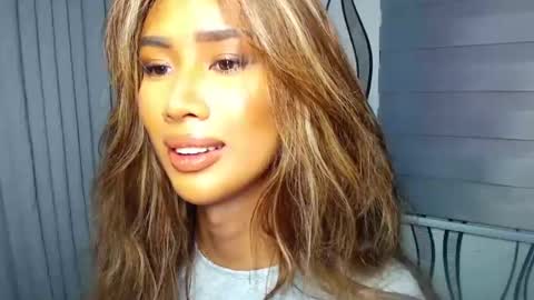 Snapshot of lanadel_hilton chatting on 2, 2, 2025 Lana online show from 2, 2, 2025