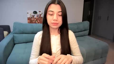 Lana online show from 12, 4, 2026