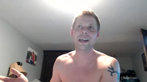 Snapshot of lancehardin chatting on 27, 5, 2026 Lance online show from 27, 5, 2026