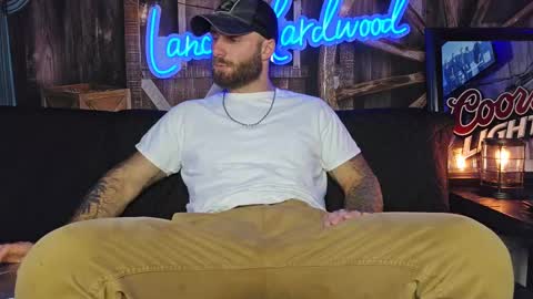 Snapshot of lancehardwood222 chatting on 23, 9, 2025 LANCE online show from 23, 9, 2025