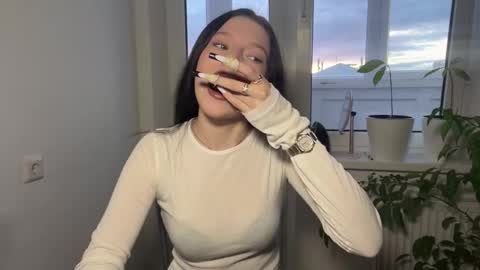 Snapshot of lanitastudstill chatting on 1, 3, 2026 Sarah online show from 1, 3, 2026