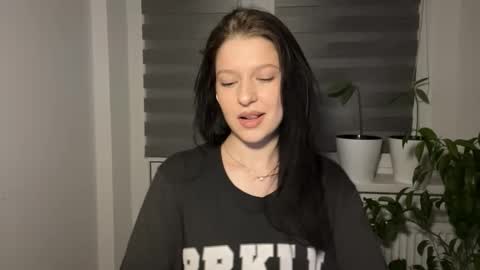 Snapshot of lanitastudstill chatting on 3, 3, 2026 Sarah online show from 3, 3, 2026