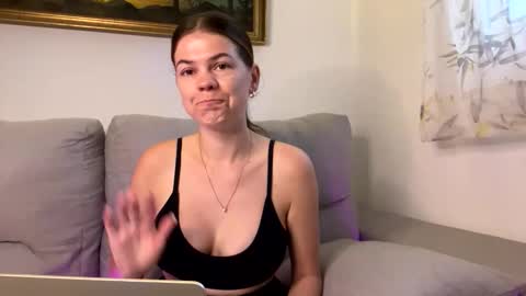 Snapshot of laniyaa chatting on 16, 10, 2025 Laniya online show from 16, 10, 2025