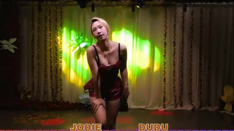 lankwaifong_cindy online show from 15, 4, 2026