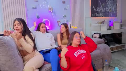 lanna_as online show from 13, 3, 2026