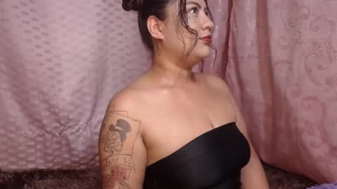 lapeligrosa_ online show from 19, 2, 2025