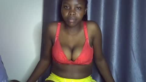 lara online show from 4, 12, 2025