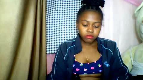 Snapshot of lara_belle chatting on 23, 5, 2026 lara_belle online show from 23, 5, 2026