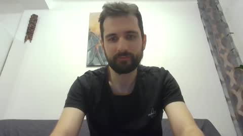 laraaan online show from 7, 1, 2026