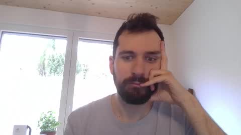 laraaan online show from 14, 3, 2026