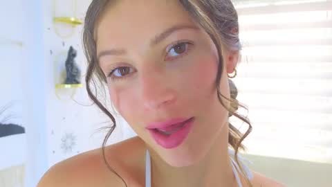 Lara  online show from 26, 2, 2025