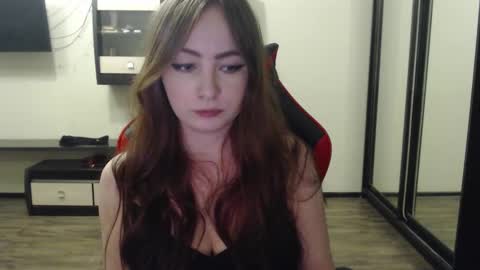 Laralianna online show from 17, 2, 2025