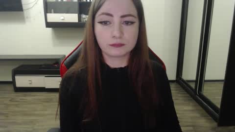 Laralianna online show from 2, 3, 2025