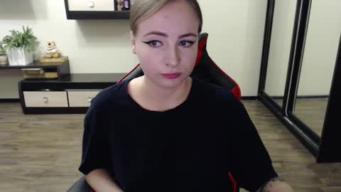 Laralianna online show from 21, 9, 2025