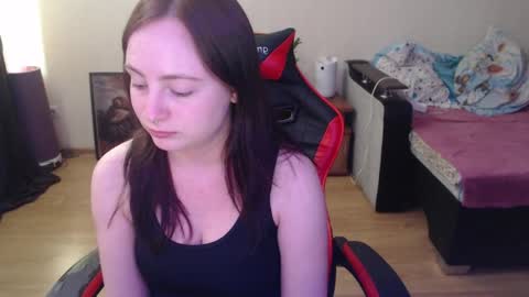 Snapshot of laralianna chatting on 13, 5, 2026 Laralianna online show from 13, 5, 2026