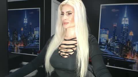 laras_moans online show from 25, 2, 2025