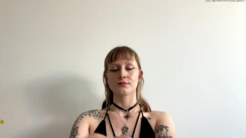 Snapshot of larasweetgirl chatting on 21, 5, 2026 Lara online show from 21, 5, 2026