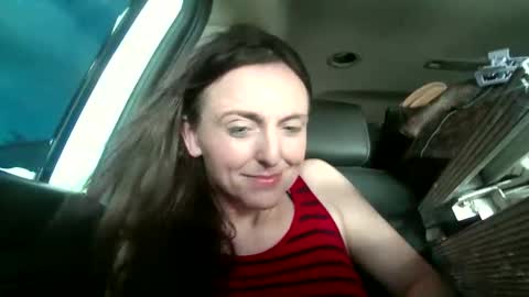 Snapshot of largen3 chatting on 13, 4, 2026 VinnyMacNDelilah online show from 13, 4, 2026