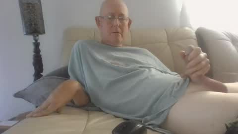 largerthan-   say hi on entry online show from 23, 4, 2026