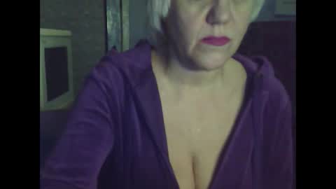 larisaq4ugo24 online show from 22, 2, 2025