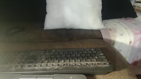 Snapshot of lariss__ chatting on 19, 4, 2026 Lariss online show from 19, 4, 2026