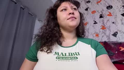 larissa_antonella online show from 24, 10, 2025