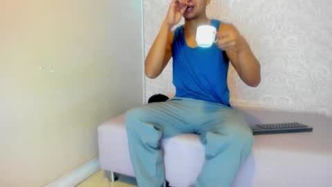 Snapshot of larry_vito chatting on 12, 1, 2026 LARRY online show from 12, 1, 2026